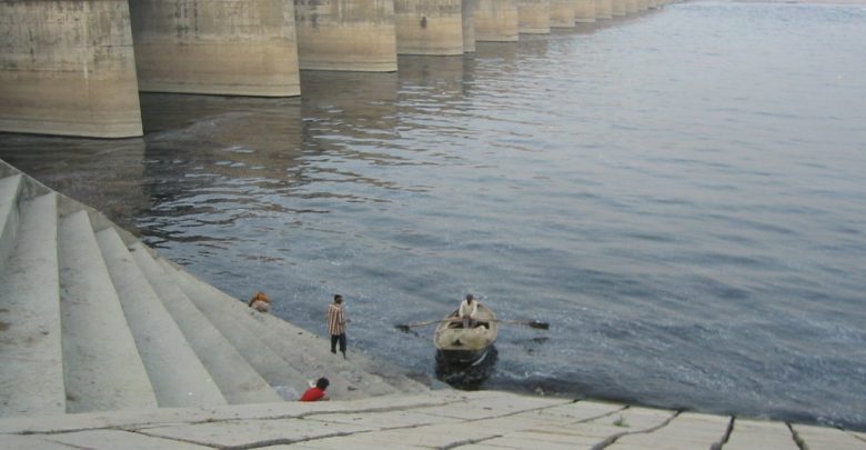 Ganga at Kanpur barrage
