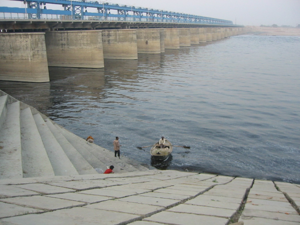 Ganga at Kanpur barrage
