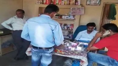 Photo of ग्रामीण भारत में तीन में से दो डॉक्टर के पास नहीं डिग्री , सीपीआर की रिपोर्ट में हुआ खुलासा