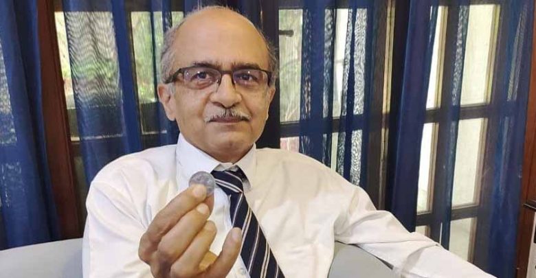 सजा सुनाये जाने के बाद प्रशांत भूषण