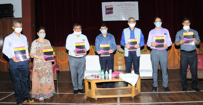 आई ए एस असोसिएशन की पत्रिका अपदेट का विमोचन