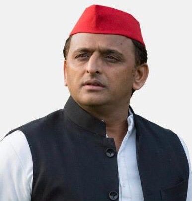 शायद योगी लाल टोपी का इतिहास नहीं जानते