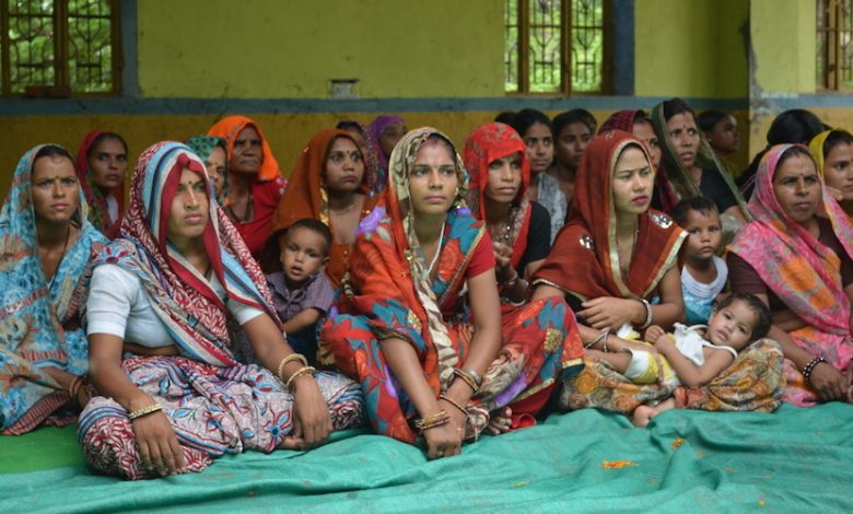 महिलाएँ मूल्य शिक्षा प्रसार को नेतृत्व प्रदान करें