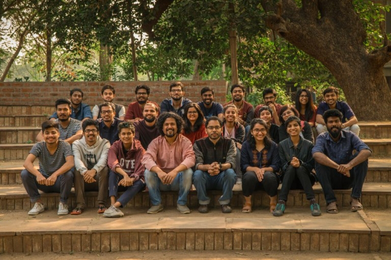 नेशनल इंस्टिट्यूट ऑफ डिज़ाइन अहमदाबाद के छात्र और सिद्धार्थ