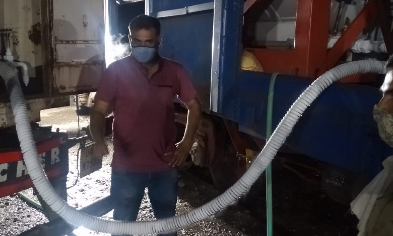Decanting from container of Jeevan Rakshak express to Tanker.