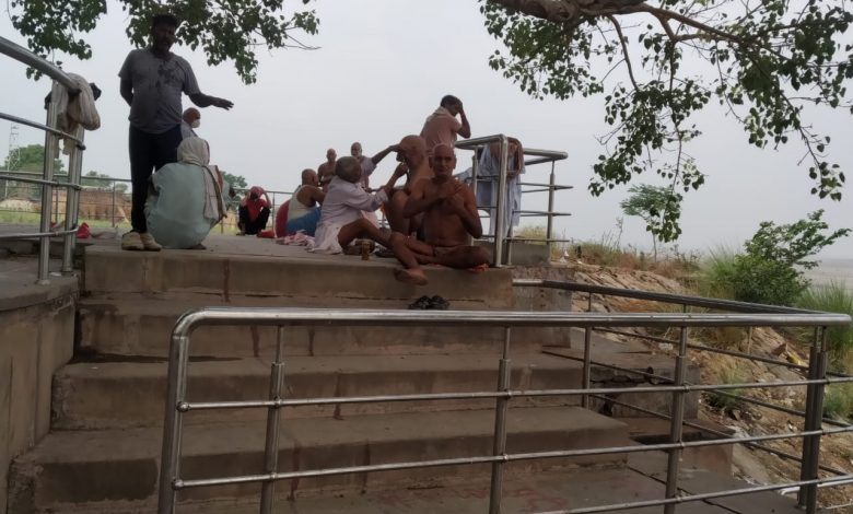गंगा किनारे फ़ौजियों का गाँव गहमर दहशत में क्यों है!
