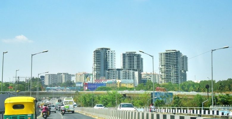 गार्डेन सिटी बंगलोर में आक्सीजन के लिए चीत्कार