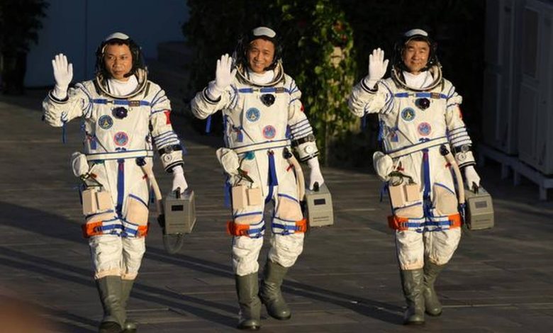 Chinese astronauts