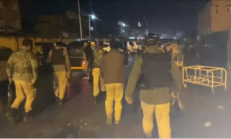 J&K में आतंकियों का नया टारगेट बने UP-Bihar से आए मजदूर