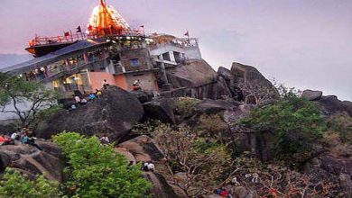 Photo of 1600 फीट की ऊंचाई पर स्थित है 2000 साल पुराना मां बम्लेश्वरी देवी शक्तिपीठ मंदिर