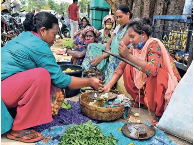 सब्जी बेचकर जीने को मजबूर है झारखंड के भगवान बिरसा मुंडा की पड़पोती