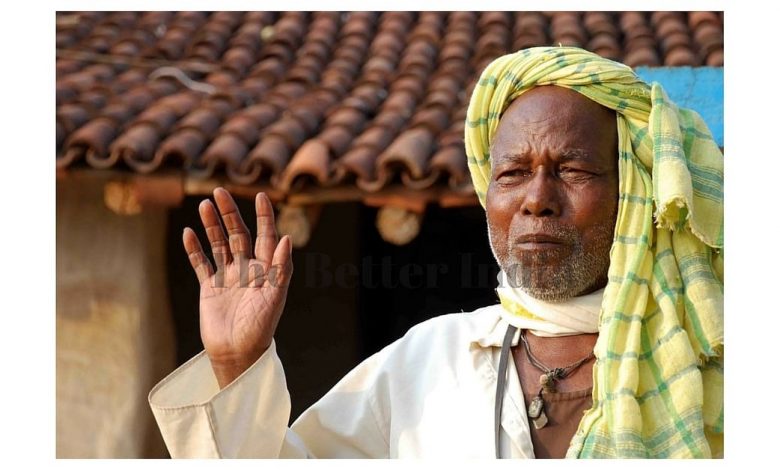 सम्मान की रेशमी गरिमा पर मुफ़लिसी के पैबंद