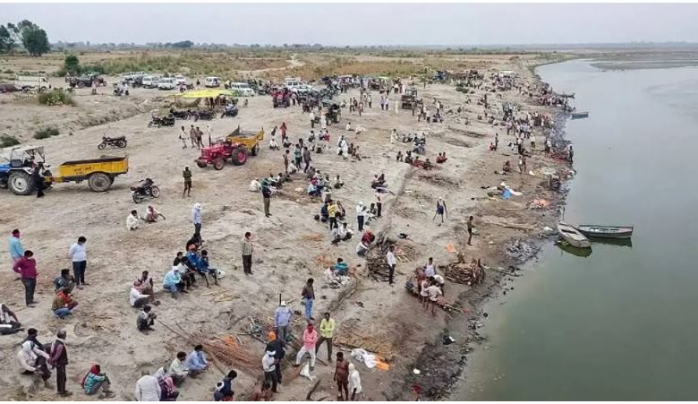 कौन भूल सकता है भला, गंगा में तैरती उन लाशों का मंजर...