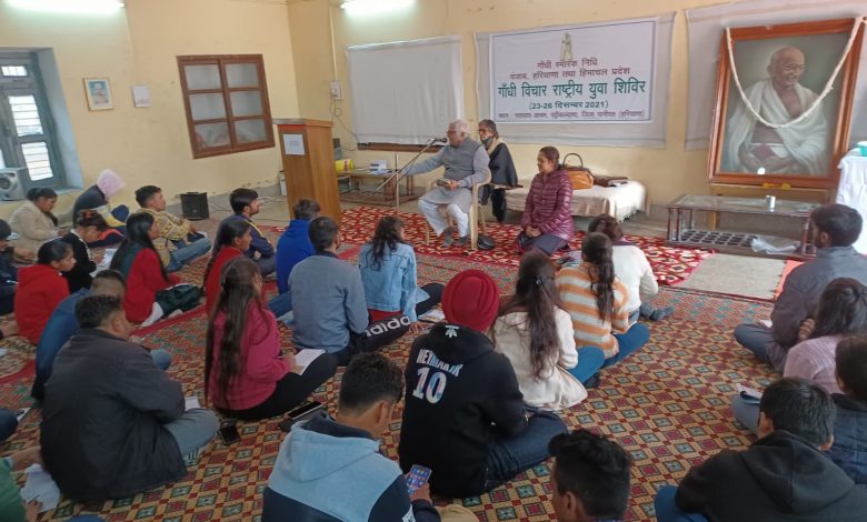 12 राज्यों के 100 से अधिक युवा शिविरार्थी स्वाध्याय आश्रम पट्टी कल्याणा पहुंचे