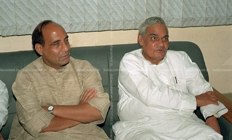 अटल पथ के वास्तविक उत्तराधिकारी पथिक हैं राजनाथ सिंह!