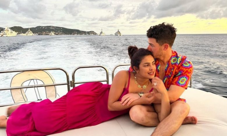 प्रियंका चोपड़ा बनीं मां