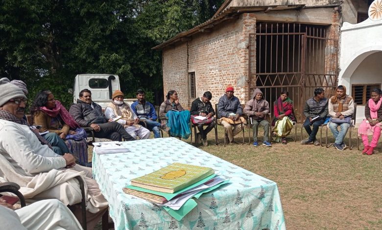 गुलामी में आनन्द लेने लगे तो वह महसूस नहीं होता, आदत बन जाता है