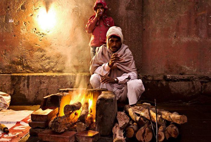 बुजुर्ग की ठंड से मौत