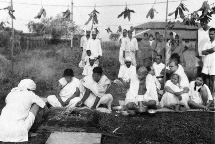 Gandhi-and-Kasturba-paricipating-in-an-intercaste-marriage-at-Sevagram-Ashram