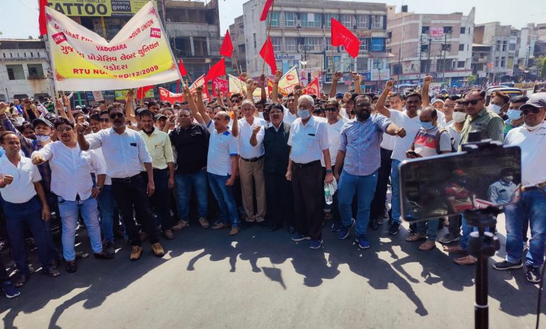 निजीकरण के ख़िलाफ़ हड़ताल