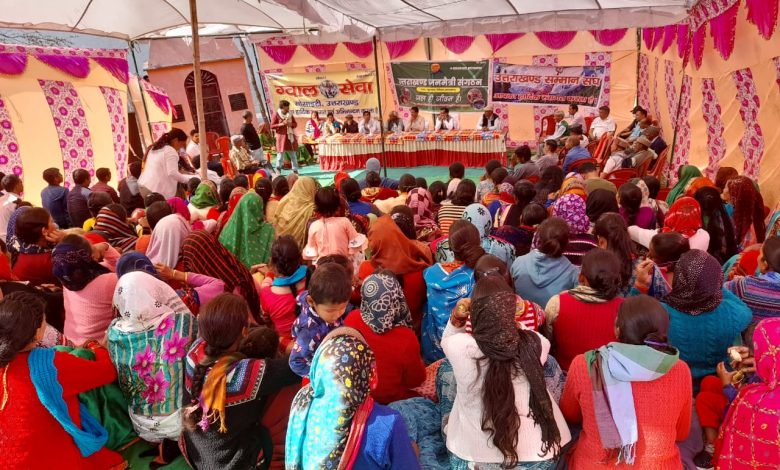 सूपी मुक्तेश्वर में बाग़बानों का सम्मेलन