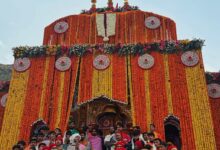 Photo of बद्रीनाथ मंदिर के कपाट  खुले