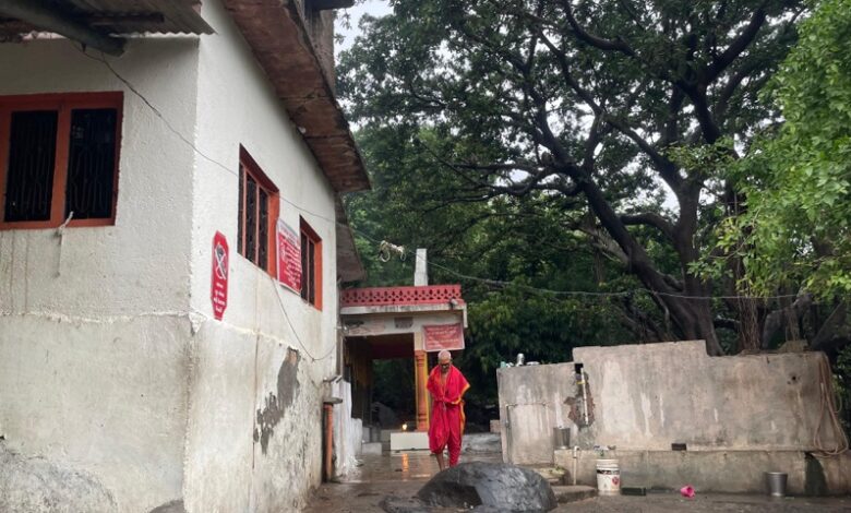 Temple Girnar Forest