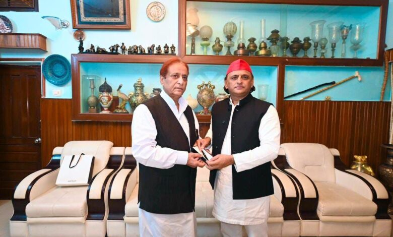 मोहम्मद आज़म ख़ान और अखिलेश यादव