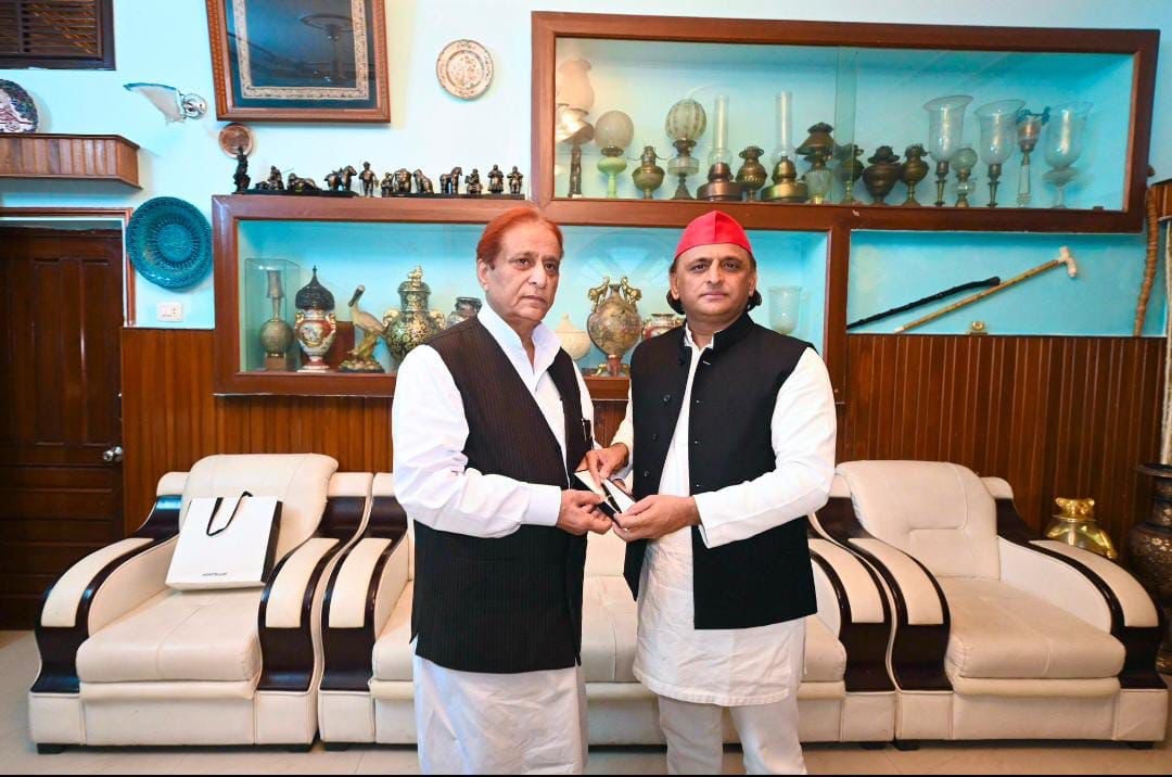 मोहम्मद आज़म ख़ान और अखिलेश यादव