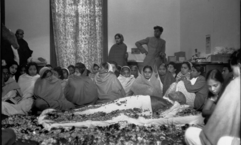 Mahatma Gandhi dead body at Birla House New Delhi 30th January 1948
