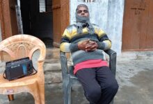 Photo of 80,000 पत्र और एक रेडियो: विश्व रेडियो दिवस पर अमेठी के श्रोता की अनसुनी कहानी